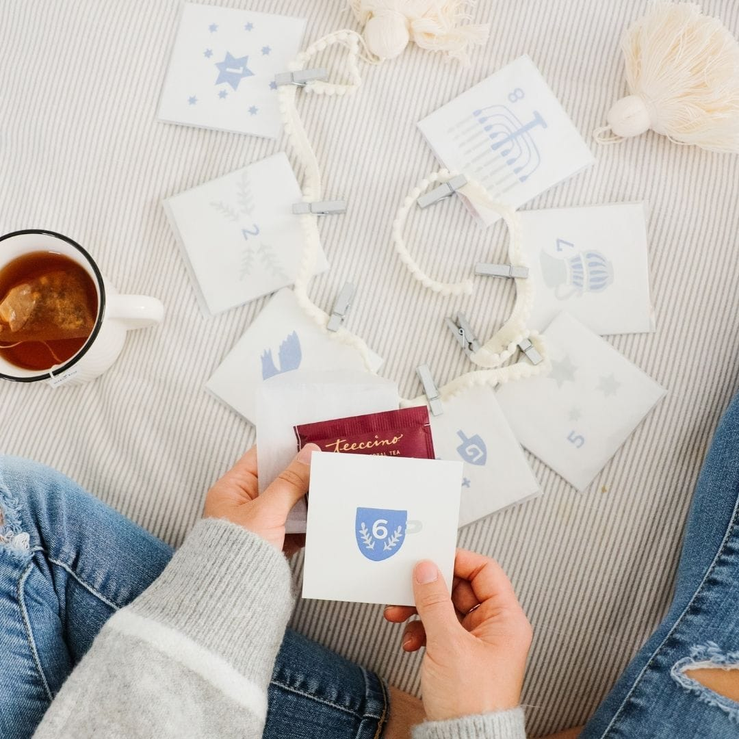 Hanukkah Tea Gifts DIY garland