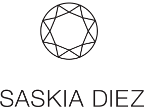 Sazkia Diez Logo