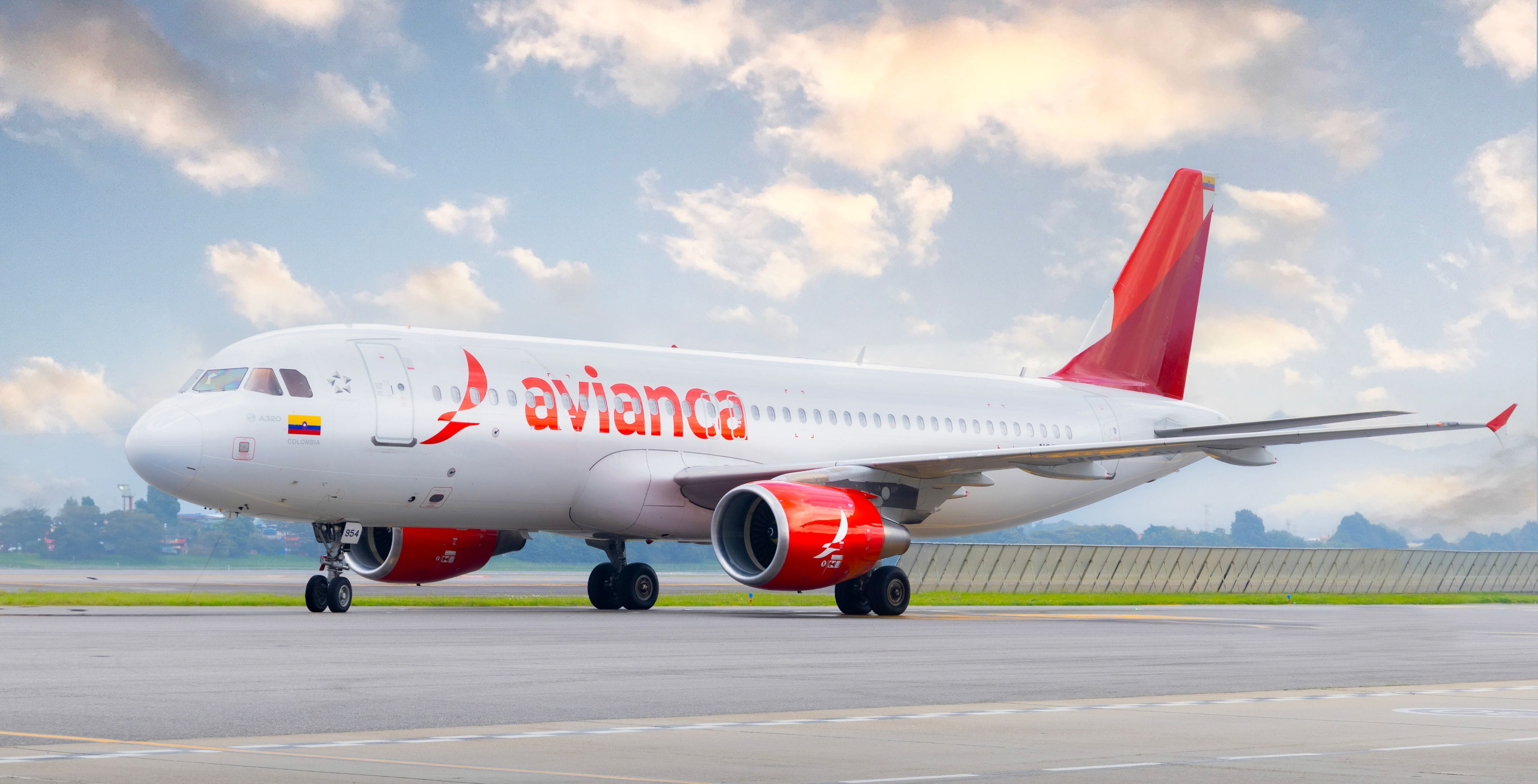 Avianca plane on the runway