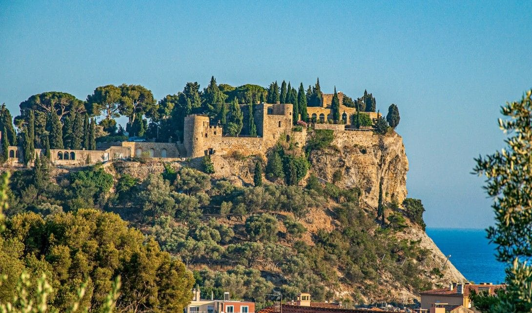 Traversée des Calanques de Marseille à Cassis (GR®98-51)