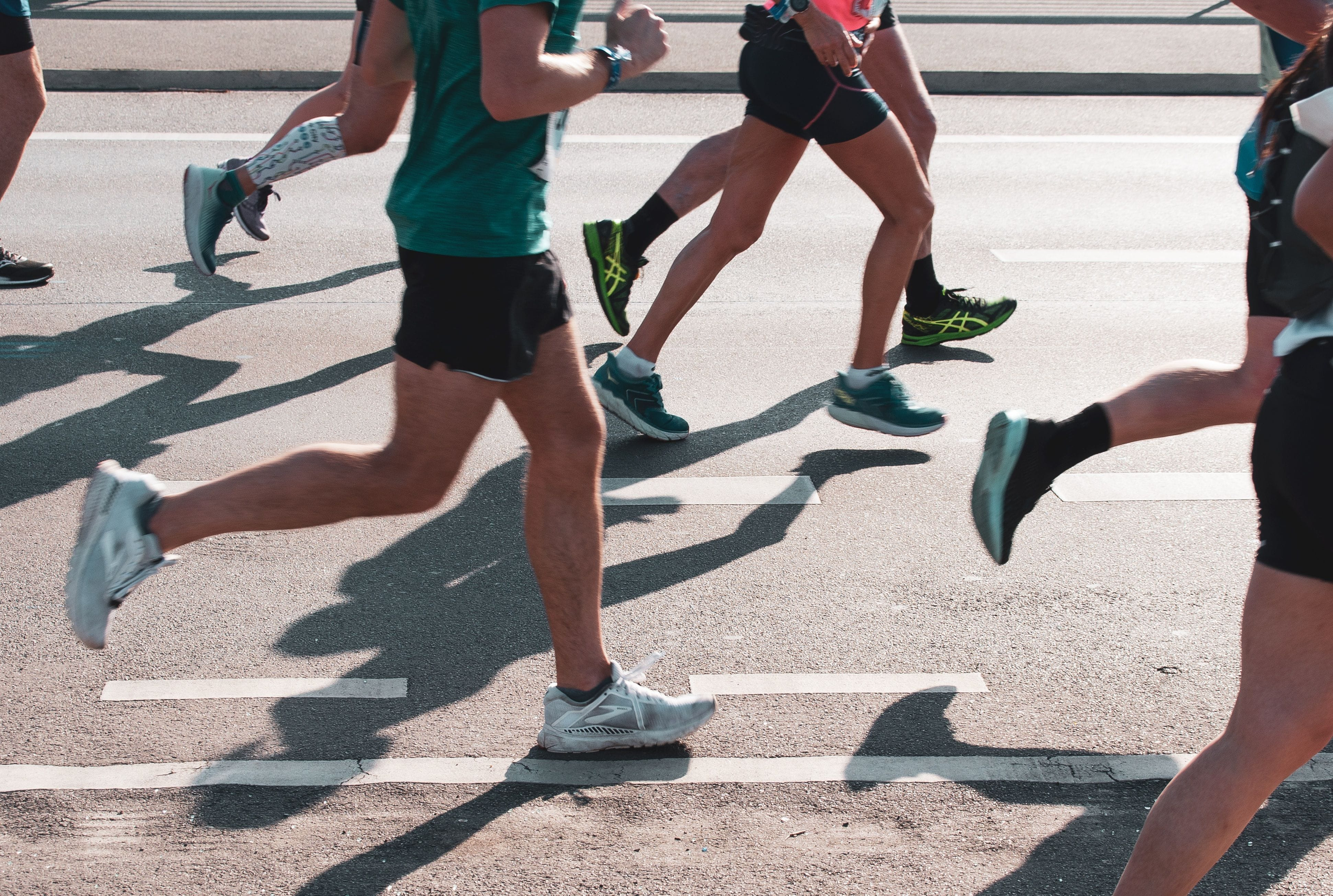 Douleur au genou du coureur : prévenir et guérir