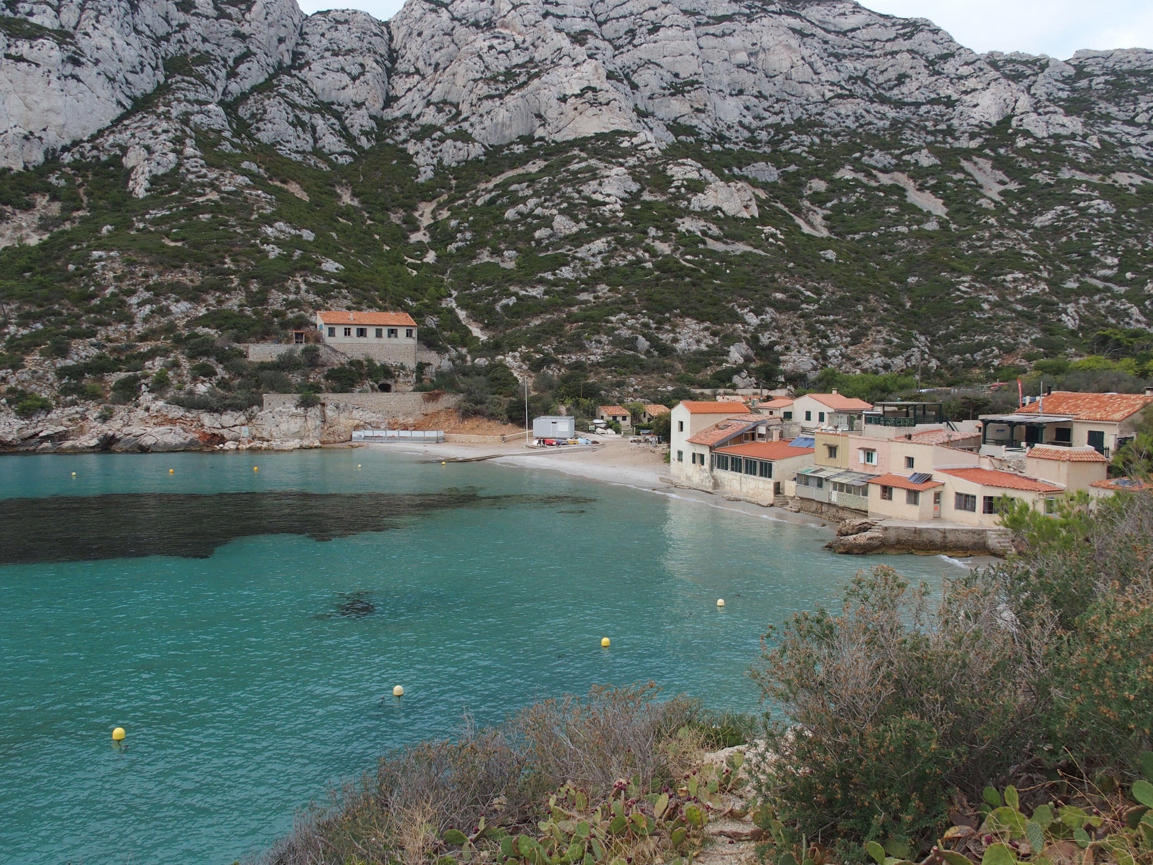 Traversée des Calanques de Marseille à Cassis (GR®98-51)