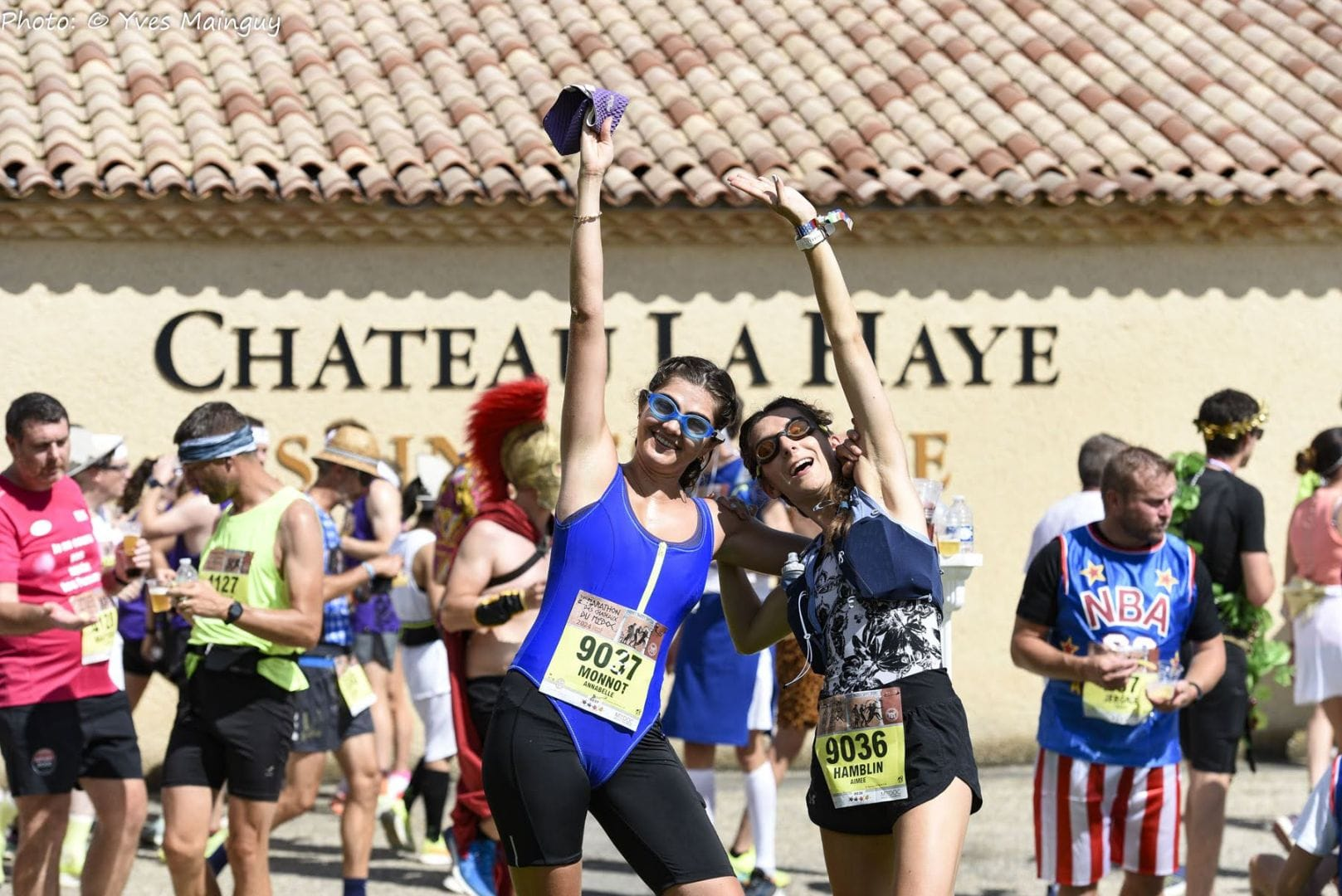 Femmes déguisées marathon du médoc 2025