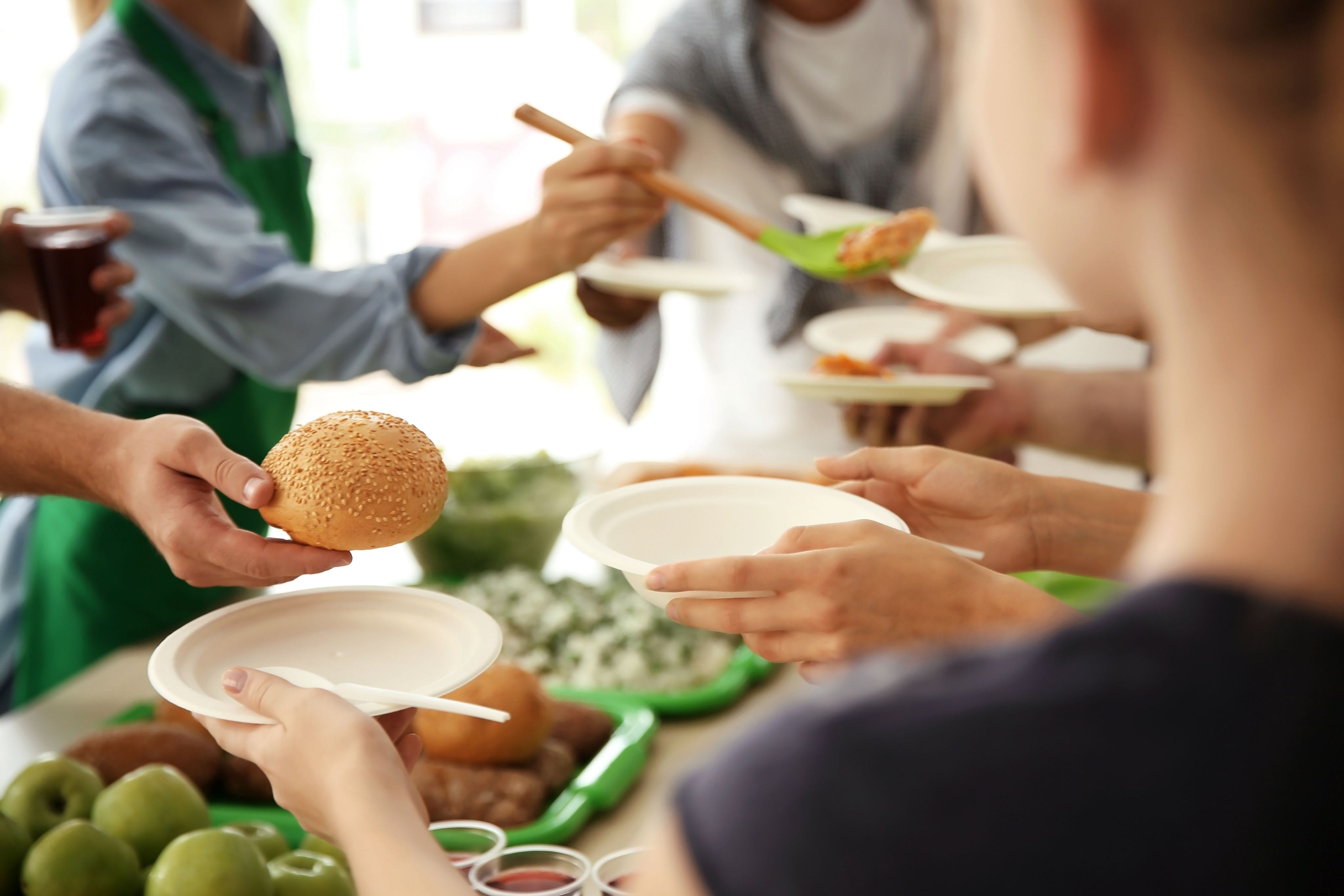 Essensspenden an die Tafel in Aachen: +32.000 Mahlzeiten im Jahr 2022. Gemeinsam gegen Lebensmittelverschwendung. 