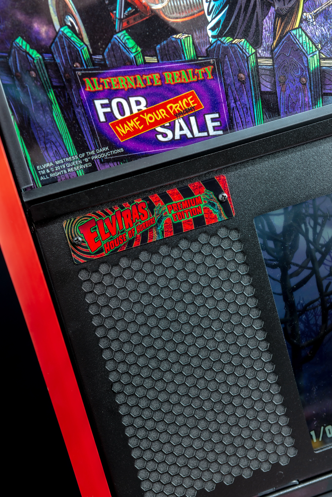 Speakers on Elvira's House of Horrors Premium.