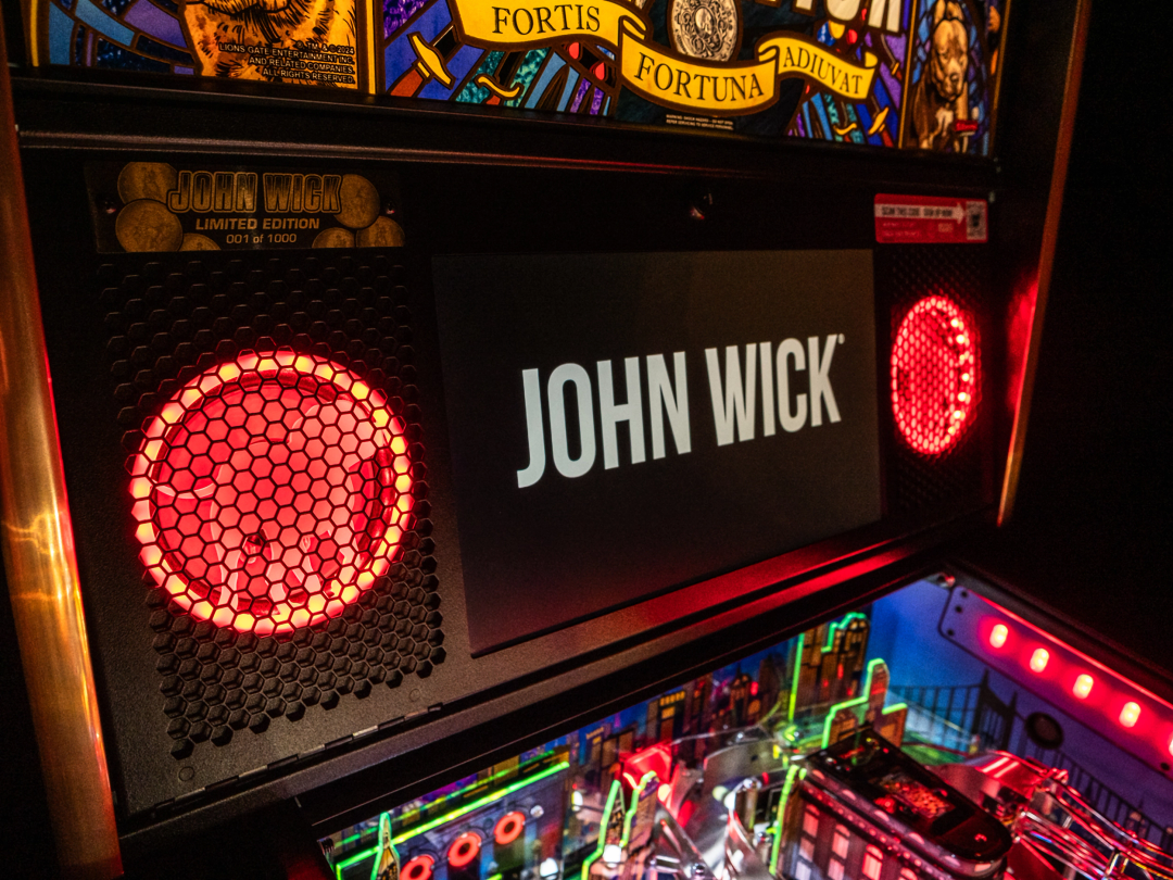 Speakers on John Wick Limited Edition pinball.