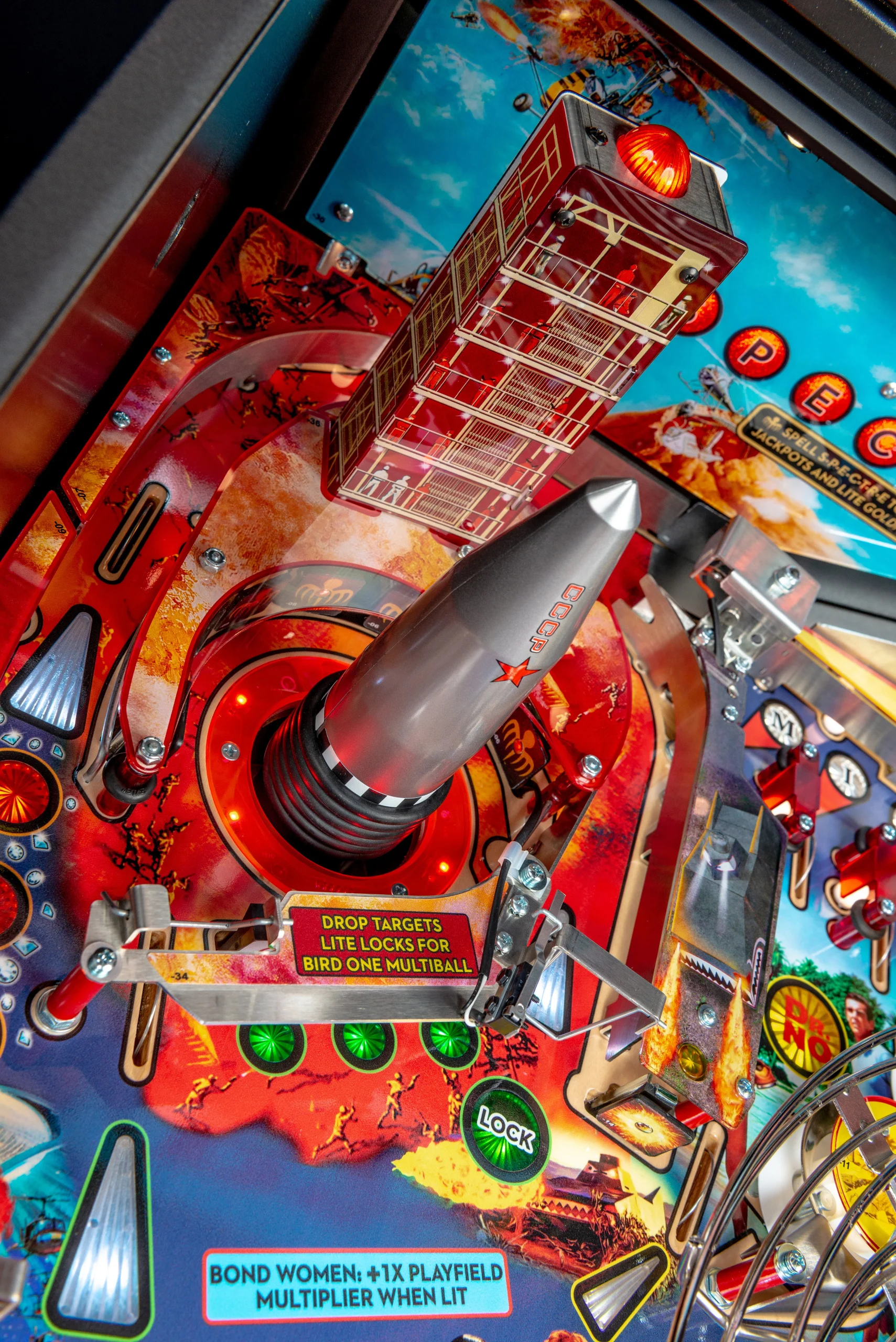 Spring-loaded rocket on James Bond 007 Pro pinball.
