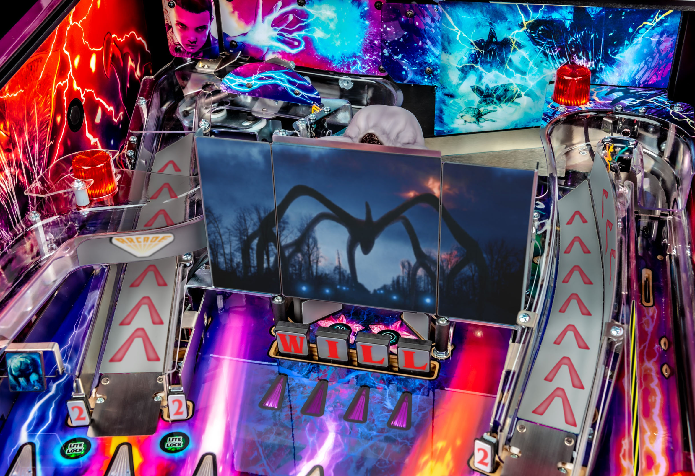 Projector on Stranger Things Limited Edition pinball.