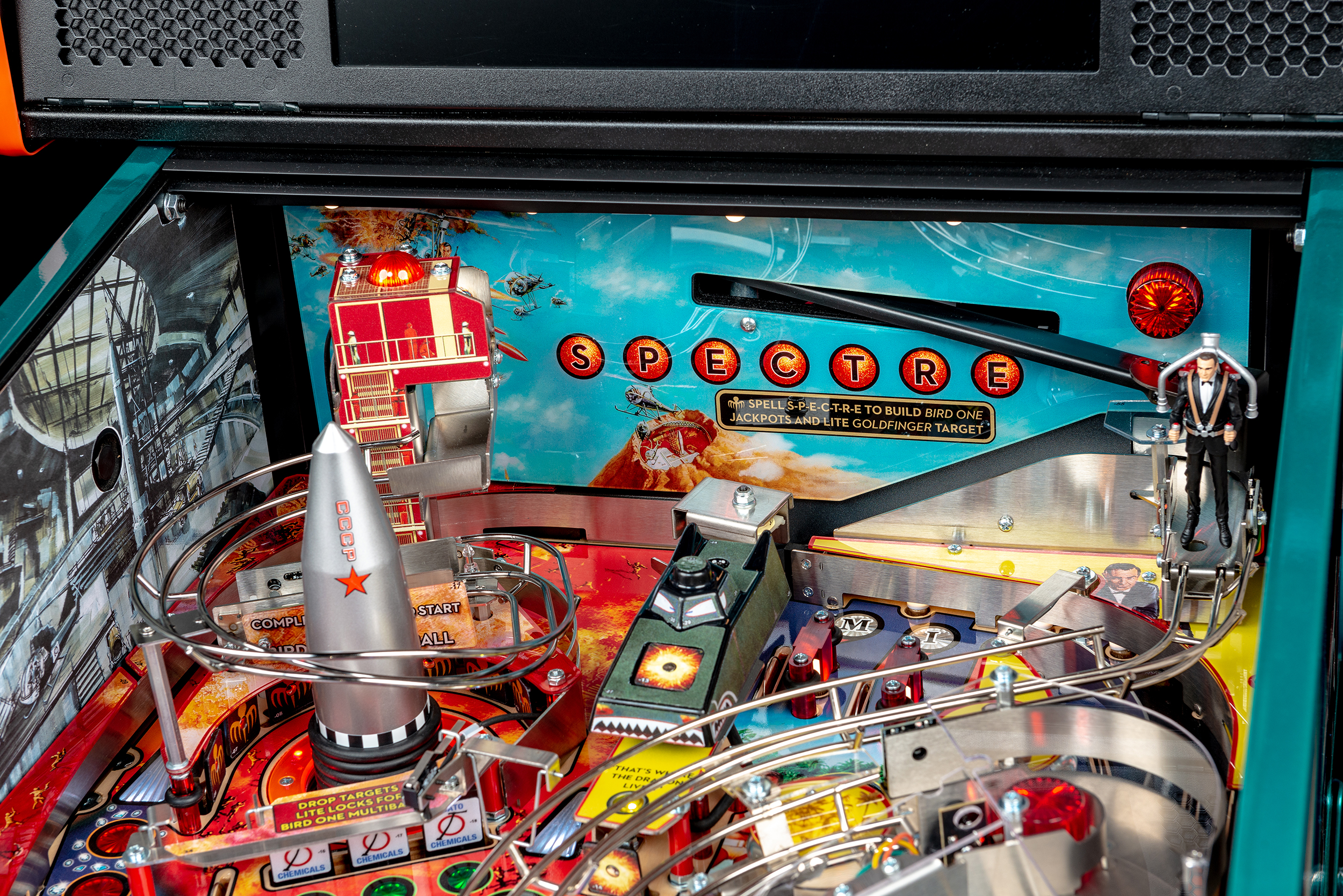 Rocket on James Bond 007 Limited Edition pinball.