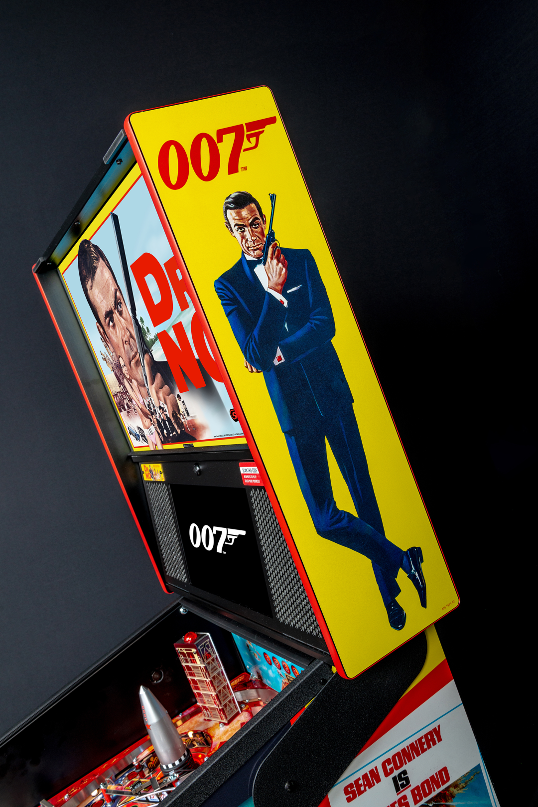 LCD screen on James Bond 007 Pro pinball.