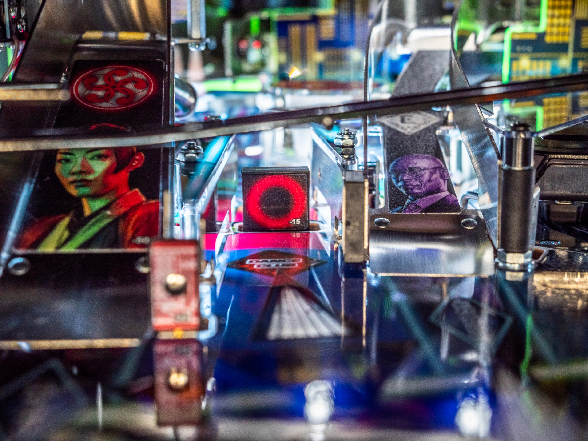 "Red Circle Club" drop target on John Wick Premium pinball.