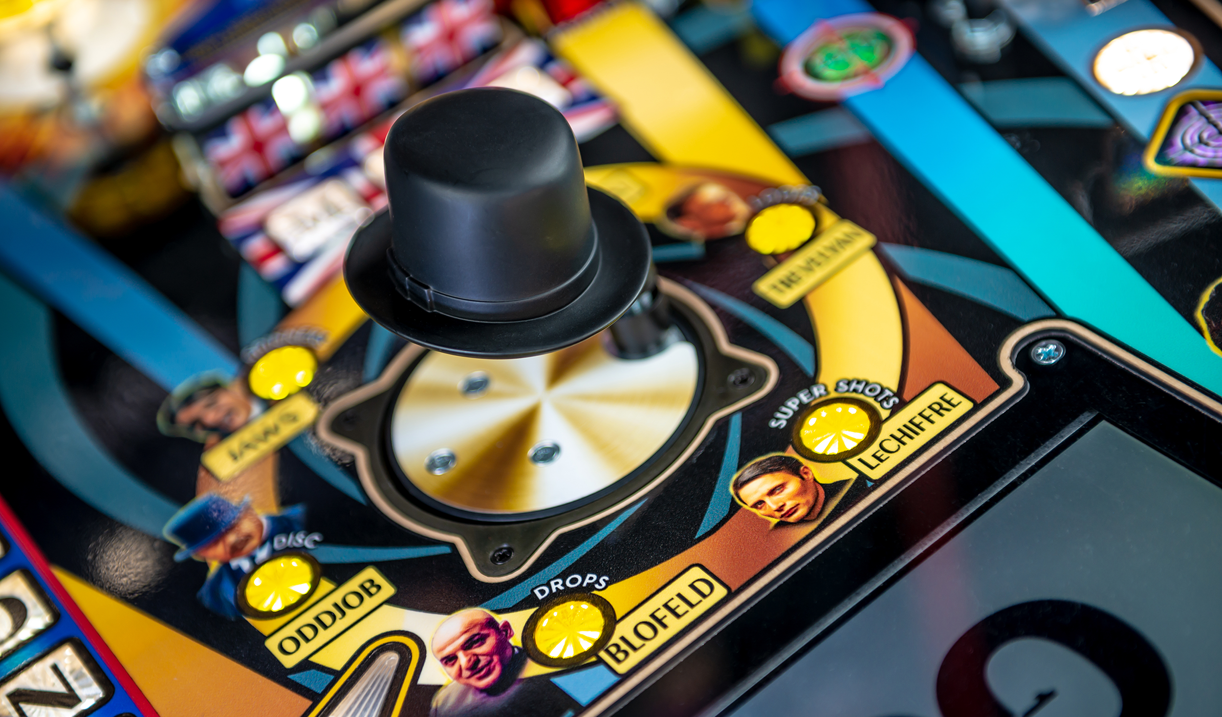 Oddjob’s kinetic spinning disc hat on James Bond 007 Anniversary Edition pinball.