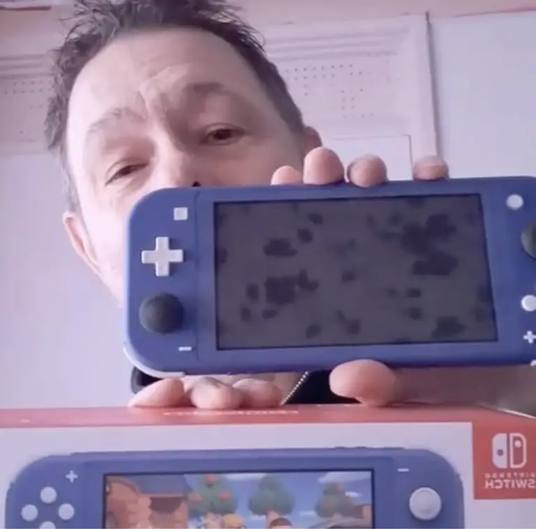 Lee won a Nintendo Switch Lite