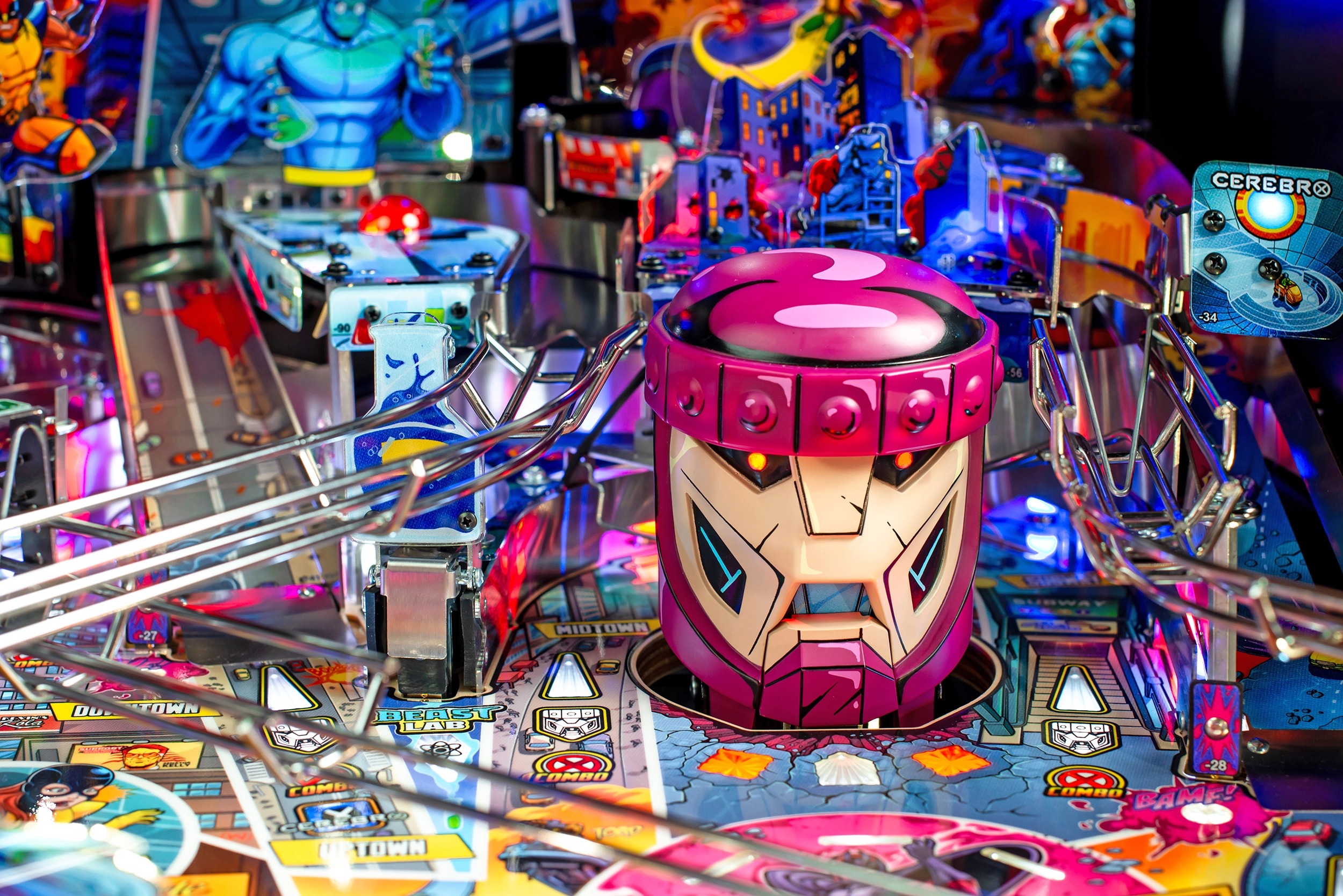 Sentinel bash toy on The Uncanny X-Men Pro pinball.