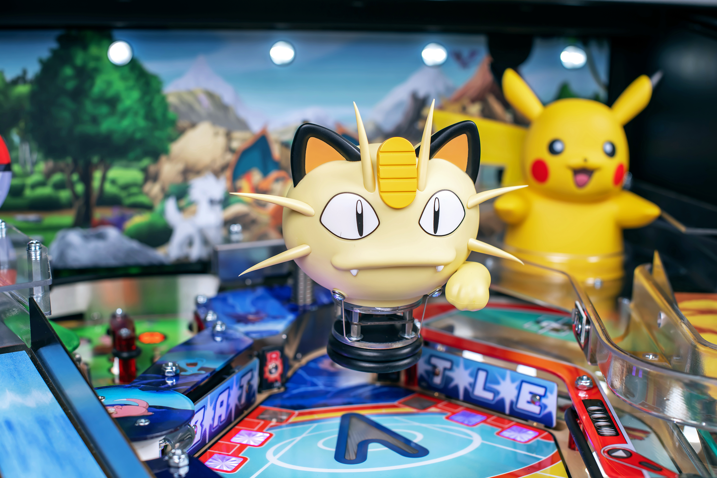 Bashable Meowth ballon in the Pokemon pinball machine by Stern Pinball