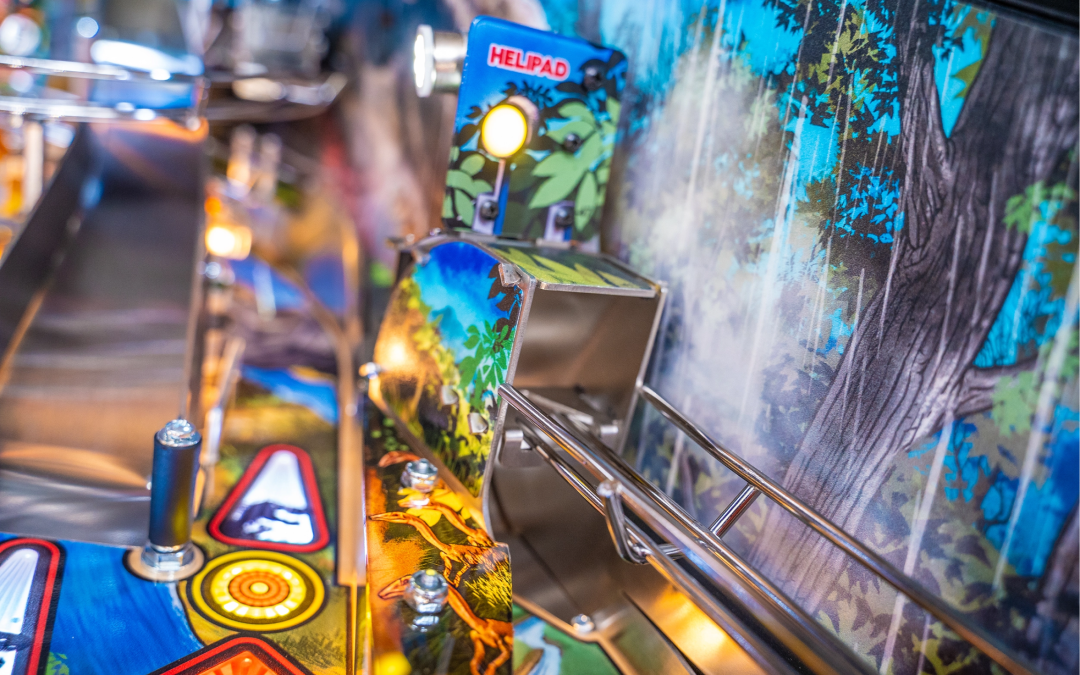 Art blades Speaker on Jurassic Park Anniversary Edition pinball.