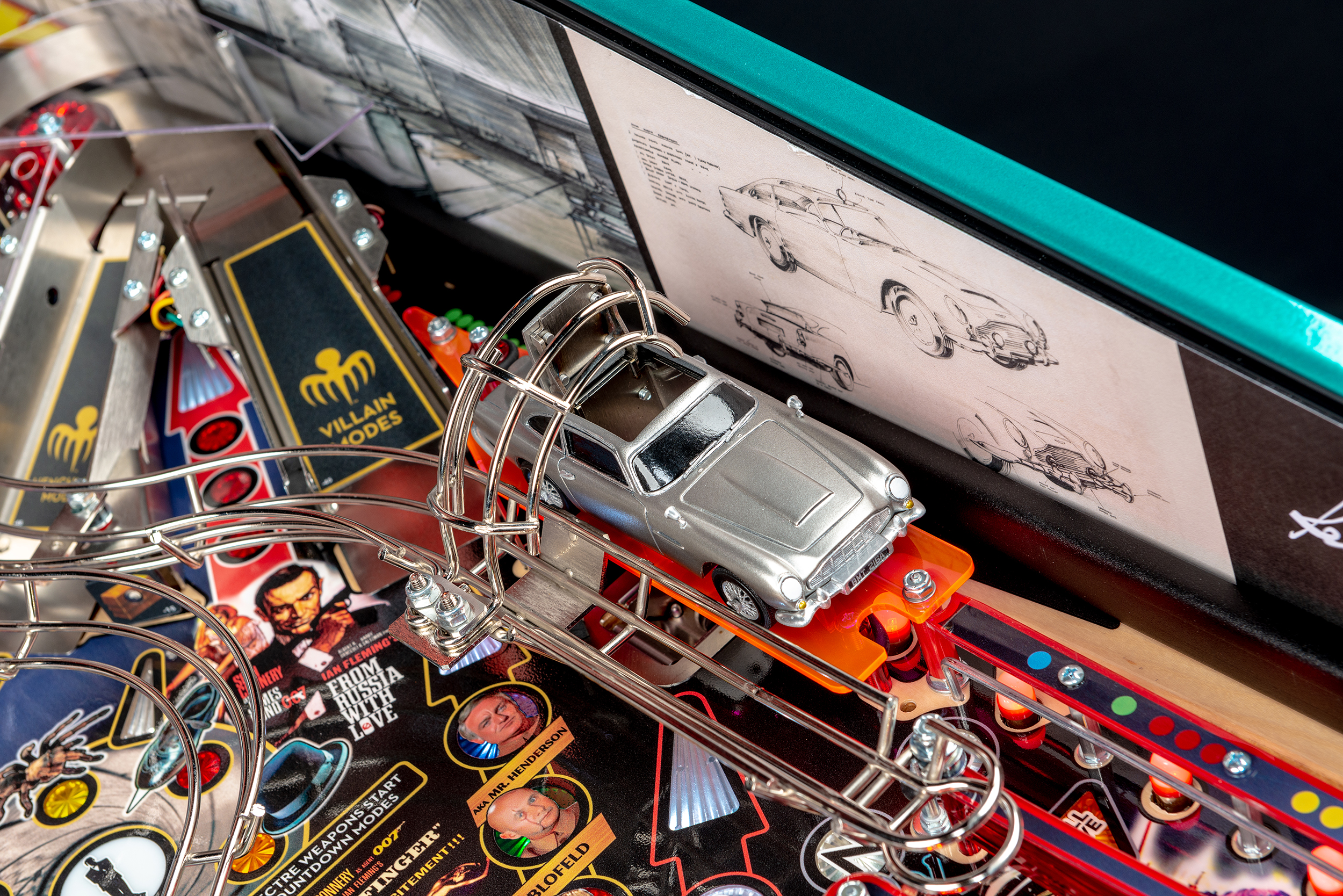Aston Martin DB5 on James Bond 007 Limited Edition pinball.